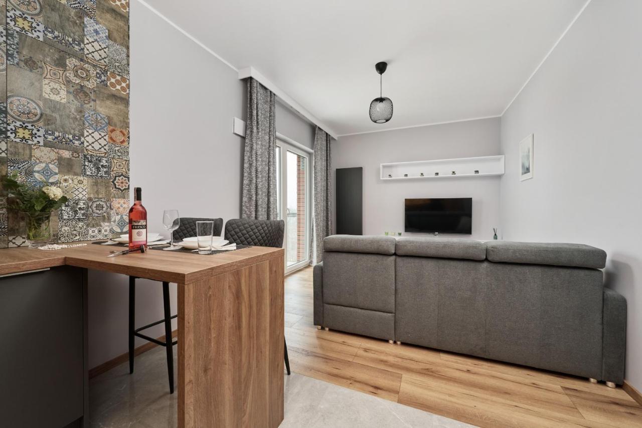 Browary Wroclawskie Apartments With Free Garage By Noclegi Renters Екстериор снимка